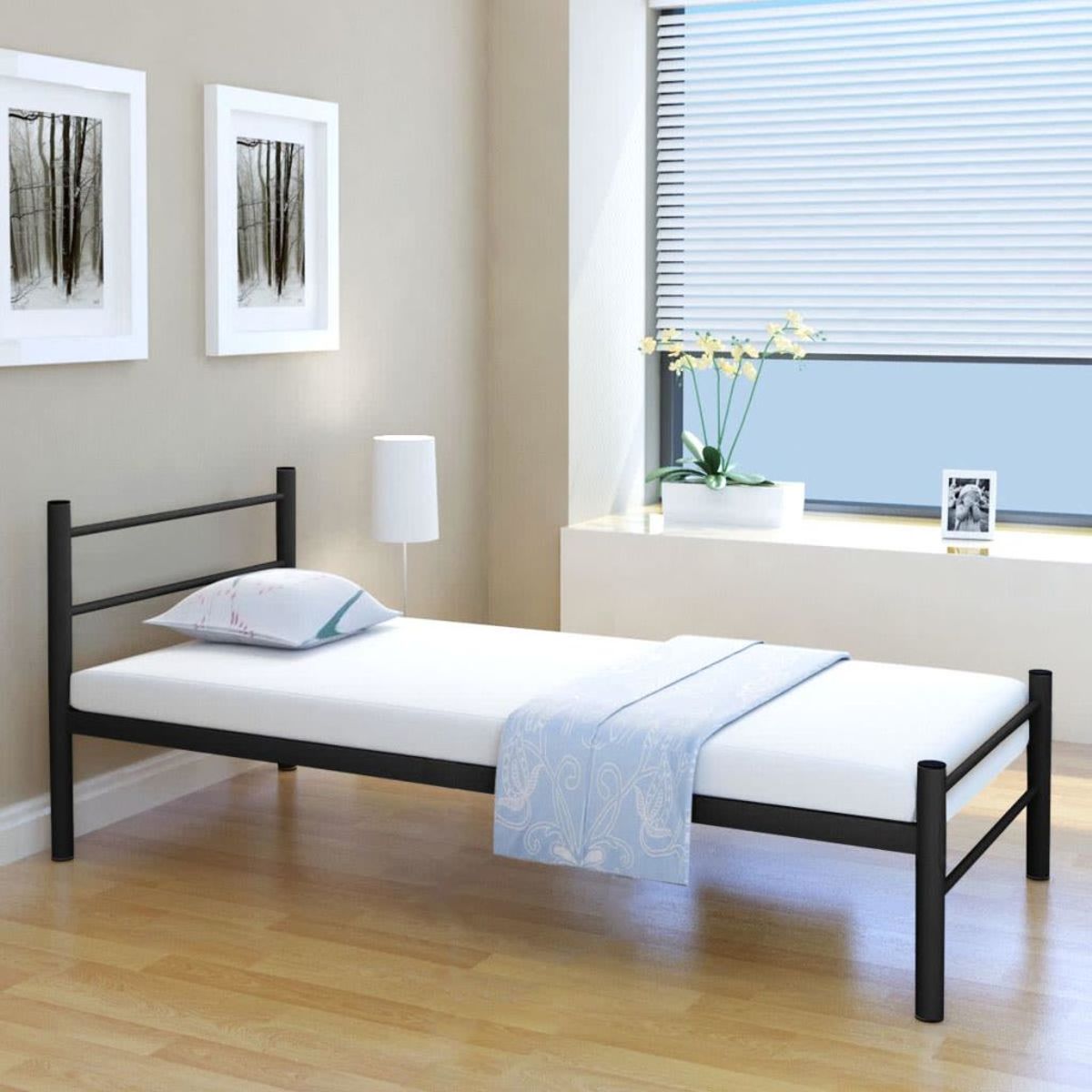 Zwart Metaal met (Incl LW Led klok) 90x200 cm - Bed frame met lattenbodem - bed - 1 persoonsbed - Woonaanraders