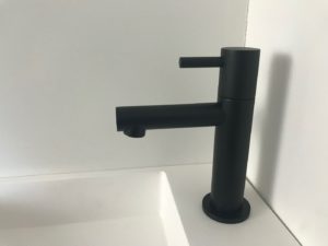 Hotbath Cobber E001 Fonteinkraan mat-zwart